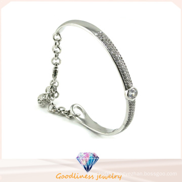 Luxury Austrian Crystal Bangle Beautiful Design 925 Silver Jewelry Bangle (G41252)